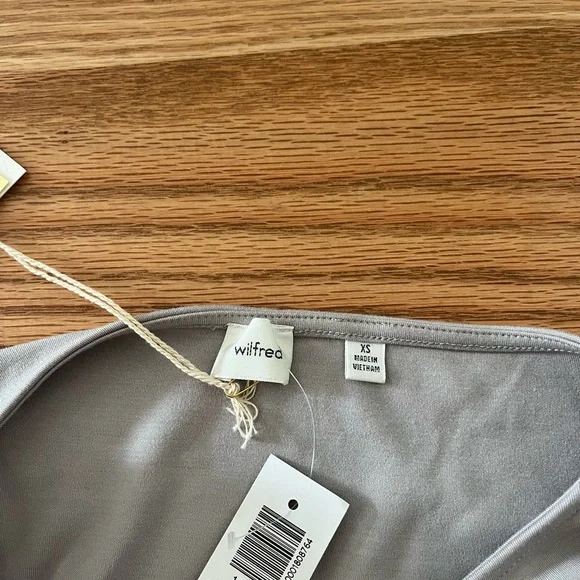 Aritzia dress - Picture 3 of 4